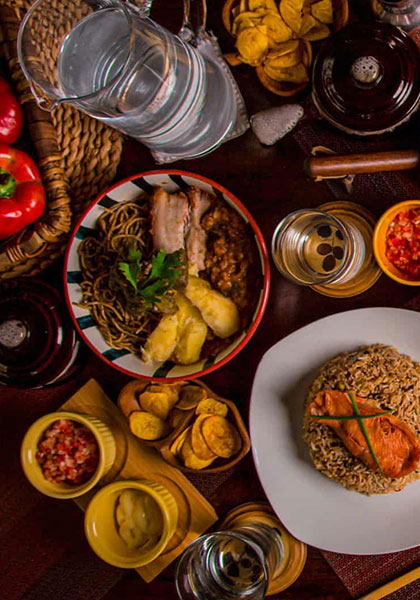 Gastronomia peruana: tradição, mestiçagem e sabores locais